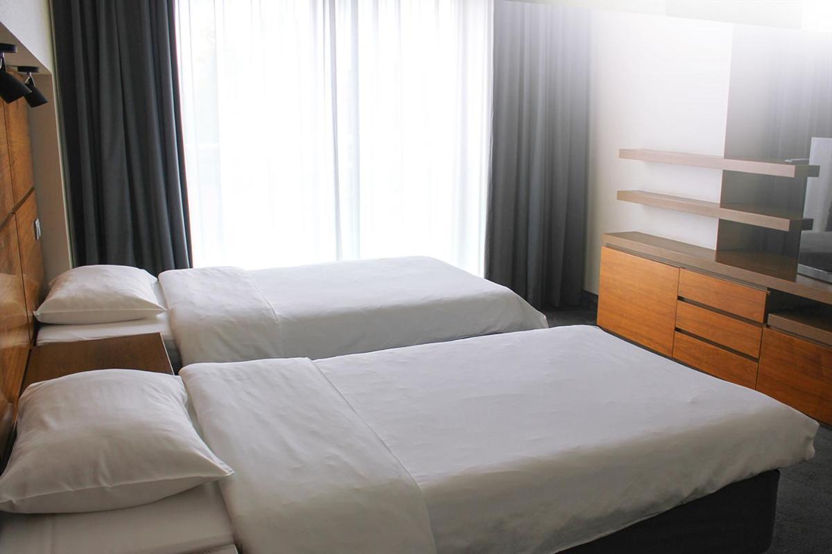Willa Port Ostroda Exterior photo A bedroom at the hotel
