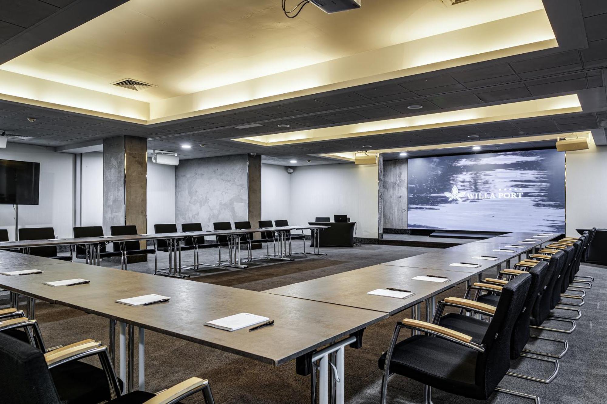 Willa Port Ostroda Exterior photo Meeting room